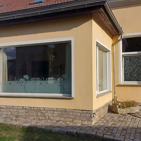 Carmens Kleine - Gaestewohnung 2 Elfriede - Egeln-nord *